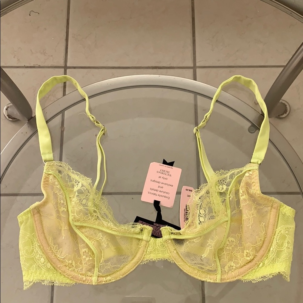 Victoria's Secret Very Designer Collection Bra 32C